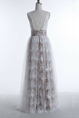A-Line Deep V-Neck Champagne Tulle Backless Prom Dress with Lace P54