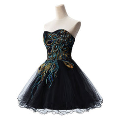 A-line Embroidery Strapless Tulle Prom Dress