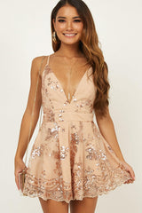 A Line Spaghetti Strap Sleeveless Sequins Criss-Cross Straps Chiffon Homecoming Dress OHM091